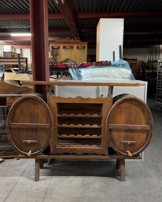 Mobile bar in legno