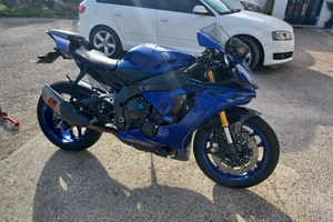 Yamaha R1 2018
