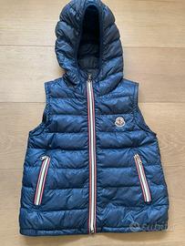 Piumino Moncler smanicato bambino 5 anni