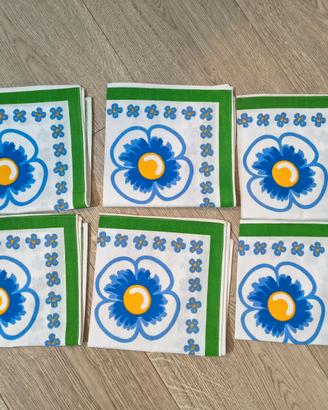 Set di sei tovagliette da cucina con un allegro mo