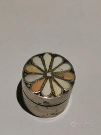 Scatolina in metallo e smalto