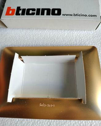 placca Ticino matix AM4803GOS 