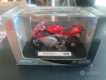 Modellino MV Agusta F4S scala 1:18