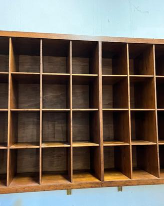 Mobile casellario postale vintage anni ‘50.
Legno,