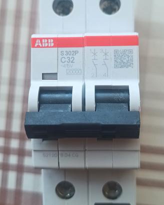 Interruttore Magnetotermico 32A