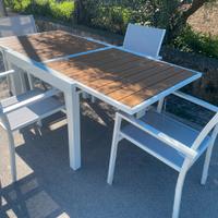 Tavolo otranto 90x90 apribile a cm 180