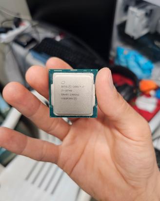 i7 10700 processore 8 core 16 thread