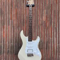 Yamaha Pacifica PAC012