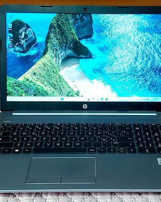 Notebook HP i7 octa core 8GB SSD-256 NVME 15 polli