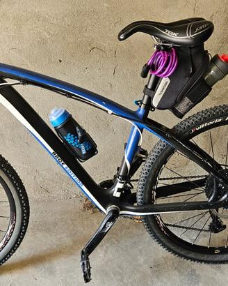 MTB  TELAIO IN CARBONIO