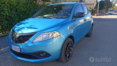 Lancia Ypsilon 1,0 Hybrid Marine GPL
