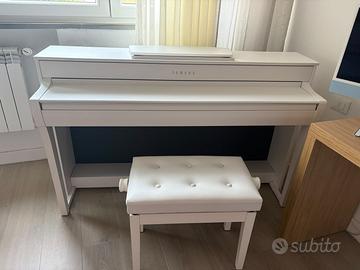 Pianoforte digitale Yamaha CLP-735WH