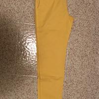 Pantalone giallo