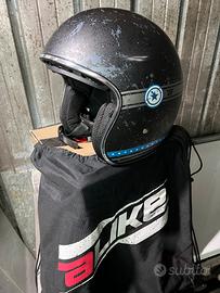 Casco cafe race