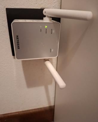 Netgear Wi-Fi Range Extender EX 3700