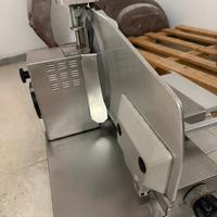 Affetatrice da banco lama 36cm