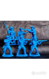 SOLDATINI IN PLASTICA TN SOLD, COWBOYS DDR. 6 FIG.