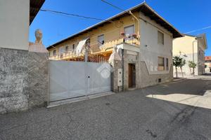 RUSTICO A BIANZÈ
