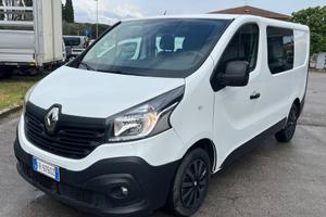 Renault trafic 6 posti autocarro