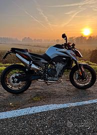 Ktm Duke 790 Tech Pack