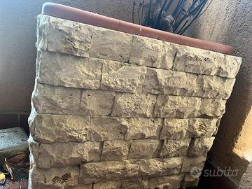 3 vasi  uno tondo e 2 rettangolari