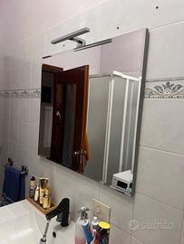 Mobile bagno con due cassettoni E specchio con led