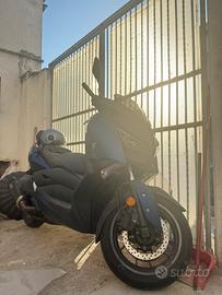 Xmax 400 abs