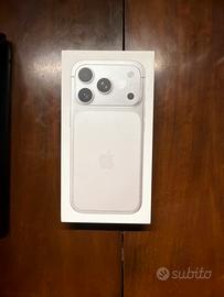 Iphone 17 pro 256gb argento sigillato