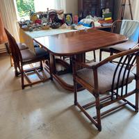 Mobili, tavolo con sedia in bambu