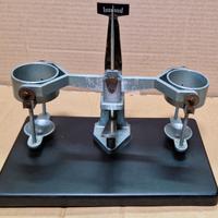 antica bilancia a bracci uguali