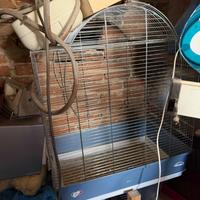 gabbia con piedistallo