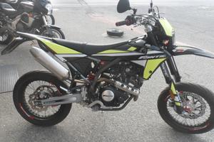 Fantic Motor XMF 125 PERFORMANCE KM 2200