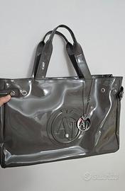Borsa Armani