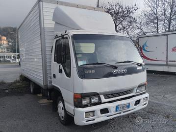 ISUZU MOTORS LTD NPR77L SUX