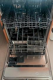 lavastoviglie Electrolux praticamente nuova