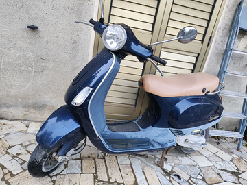 Scooter piaggio vespa 50 lx