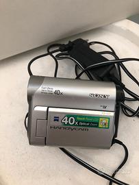 Videocamera Sony Handycam DCR-DVD106E