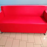 Divanetto ecopelle rosso