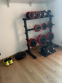 Pesi e attrezzatura per palestra