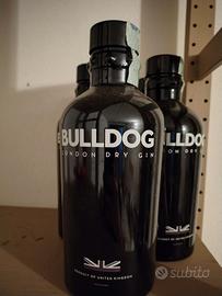 Bottiglie vuote bulldog