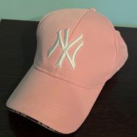 Cappellino New York rosa nuovo