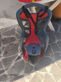 seggiolino per bimbi posteriore