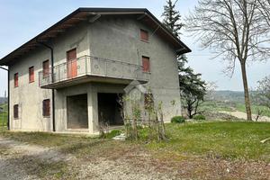 CASA INDIPENDENTE A PAVULLO NEL FRIGNANO