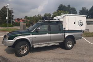 Fuoristrada con cellula abitativa