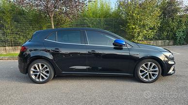 Renault Megane IV 4 GT Line