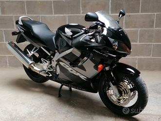 Honda CBR 600 usata in vendita in Puglia