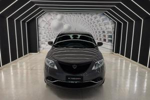 Lancia Ypsilon 1.0 HYBRID-LOUNGE-69CV-NEOPATENTATO