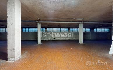 Box a Mantova Via Vittorino da Feltre 1 locali