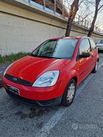 Ford Fiesta 1.2 16V 75cv benz - Si Neopatentati