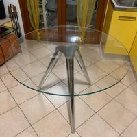Tavolo in vetro temperato